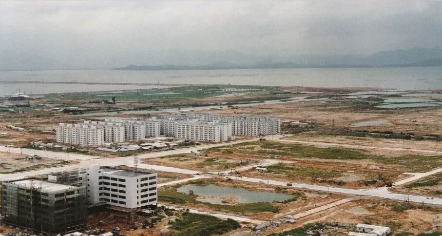 1988年建设中的深圳科技工业园.jpg